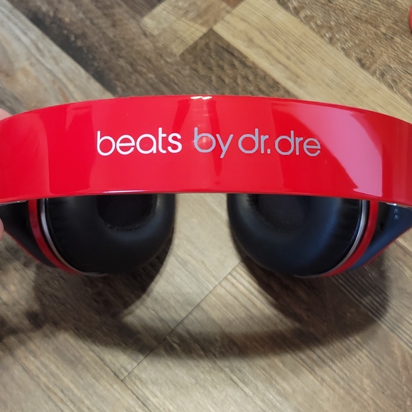 Beats by Dr. Dre Studio 2.0 Headphones Red - Picture 1 of 13